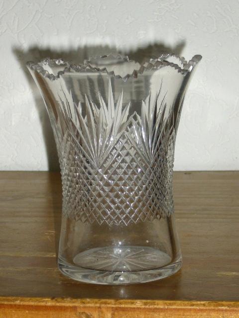 Wilhelmina Waaier Kristal Vaasje, Antiek en Kunst, Antiek | Glas en Kristal, Ophalen