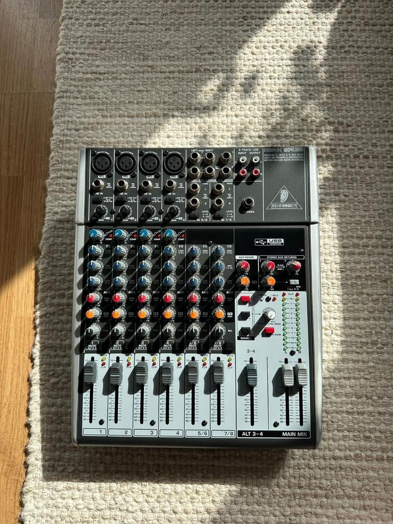 Behringer Xenyx 1204USB Mixer, Muziek en Instrumenten, Mengpanelen, Ophalen, Gebruikt, 5 tot 10 kanalen, Microfooningang
