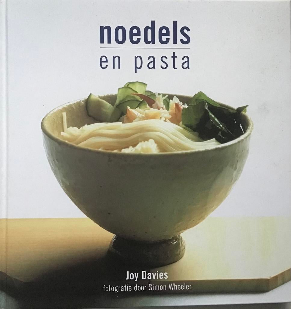 Noedels en Pasta - Joy Davies, Boeken, Ophalen of Verzenden, Zo goed als nieuw, Overige gebieden, Hoofdgerechten