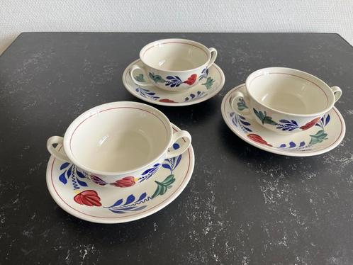 Soepkom met schotel - Boerenbont, Antiek en Kunst, Antiek | Servies los, Ophalen of Verzenden