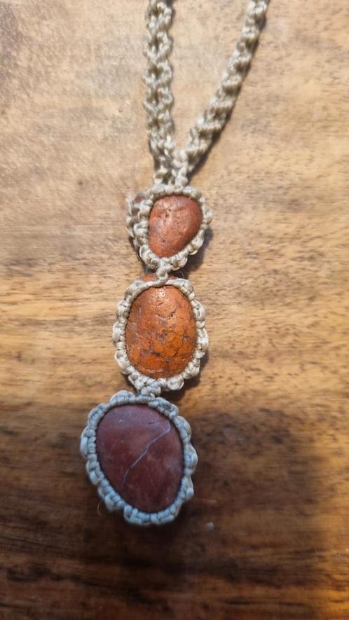 Handgemaakte ketting met rode jaspis, Sieraden, Tassen en Uiterlijk, Kettingen, Zo goed als nieuw, Steen of Mineraal, Rood, Met edelsteen