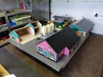 Kids Globe Houten Stal 1:32 met Woonhuis, Ophalen of Verzenden, Zo goed als nieuw, Toebehoren