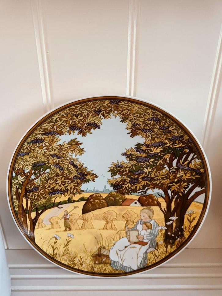 Villeroy & Boch jaargetijden bord: Herfst, Huis en Inrichting, Keuken | Servies, Bord(en), Overige stijlen, Porselein, Ophalen of Verzenden