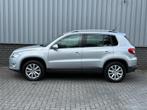 Volkswagen Tiguan 1.4 TSI Sport&Style |Airco|Navi|PDC|Trekha, Voorwielaandrijving, Euro 5, Stof, Zwart