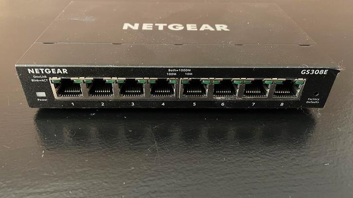 Netgear GS308E 8-poorts Managed Switch, Computers en Software, Netwerk switches, Gebruikt, Ophalen