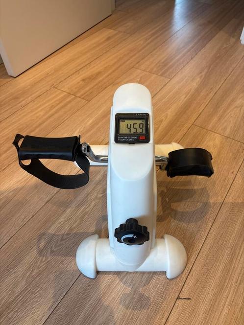 Virtufit Stoelfiets - Compacte Arm- en Beentrainer, Sport en Fitness, Fitnessapparatuur, Gebruikt, Stoelfiets, Armen, Kunststof