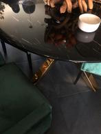 Ronde marmer tafel met 4  velvet stoelen, Huis en Inrichting, Tafels | Eettafels, Ophalen of Verzenden, Zo goed als nieuw