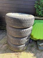 4 banden  235/55R19 M+S op velg, Gebruikt, Winterbanden, 235 mm, Band(en)