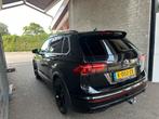 Volkswagen Tiguan 3X R-line Business 1.5 TSI DSG BLACK STYLE, Auto's, 1441 kg, 4 cilinders, 150 pk, Zwart