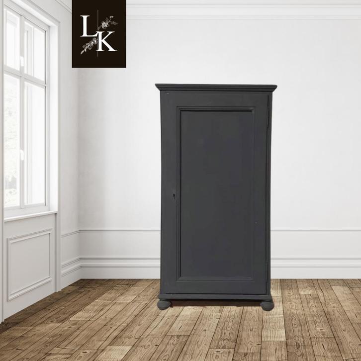 Landelijke klassieke kast, eendeurs, legkast, linnenkast, Antiek en Kunst, Antiek | Meubels | Kasten, Ophalen of Verzenden