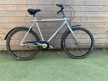 Stadsracer VANMOOF VAN MOOF MET 3 VERSNELLINGEN beschikbaar voor biedingen