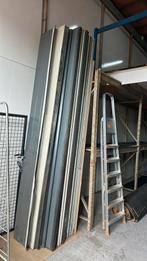 Garagedeurpanelen 3,05 bij 060 breed  9stuks + 4 smallere, Ophalen, Zo goed als nieuw, Overige materialen, Minder dan 20 mm
