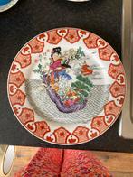 Chinees Porseleinen Bord met Dame, Ophalen of Verzenden