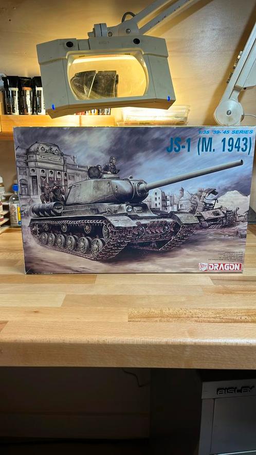 Dragon models 6052 JS-1 tank, Hobby en Vrije tijd, Modelbouw | Auto's en Voertuigen, Zo goed als nieuw, Tank, 1:32 tot 1:50, Overige merken