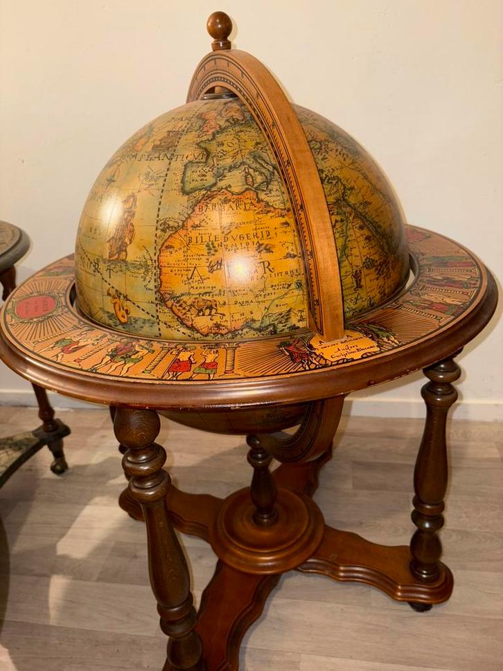 Antieke bar globe drank wereldbol barglobe minibarglobebar, Huis en Inrichting, Woonaccessoires | Wereldbollen, Zo goed als nieuw