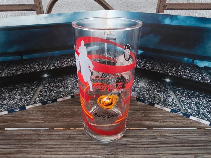 Coca-Cola Uefa Euro 2004 glas, Verzamelen, Glas en Borrelglaasjes, Zo goed als nieuw, Frisdrankglas, Ophalen
