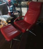 Novastyl leren relax fauteuil met hocker, in goede conditie., Huis en Inrichting, Ophalen, Leer, Zo goed als nieuw, 50 tot 75 cm