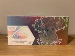 Prismatic Evolutions super premium collection, Ophalen of Verzenden, Zo goed als nieuw