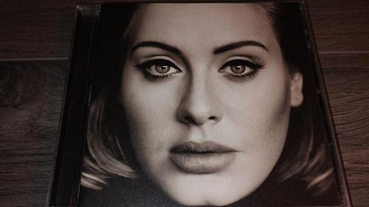 Adele - 25, Cd's en Dvd's, Cd's | Pop, Zo goed als nieuw, 1960 tot 1980, Ophalen of Verzenden