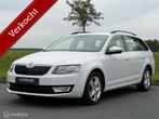 Skoda Octavia Combi 1.0 TSI Business | TREKHAAK |, Voorwielaandrijving, Wit, Handgeschakeld, 48 €/maand