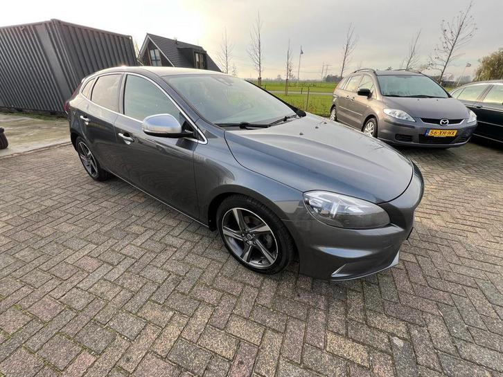Volvo V40 1.6 D2 R-design 2013 Grijs, Auto's, Volvo, V40, Diesel, A, Hatchback, Handgeschakeld, Origineel Nederlands, Zilver of Grijs