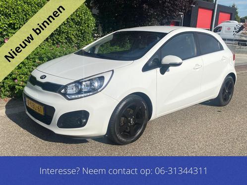 Kia Rio 1.2 CVVT Design Edition zeer nette auto Airco Nw Apk, Auto's, Kia, Bedrijf, Te koop, Rio, ABS, Airbags, Airconditioning