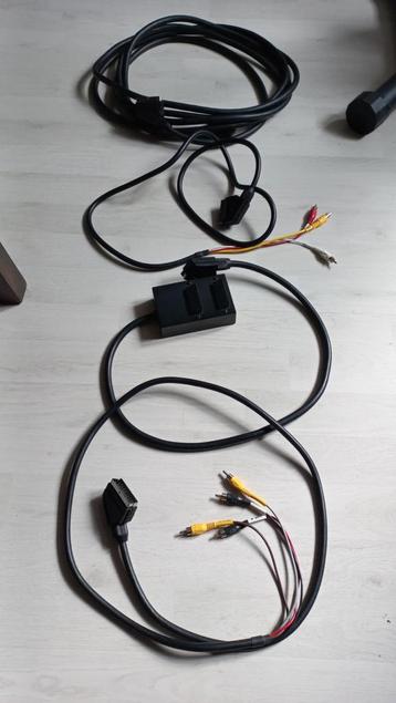 Scart/tulp kabels te koop, diversen in 1 koop beschikbaar voor biedingen