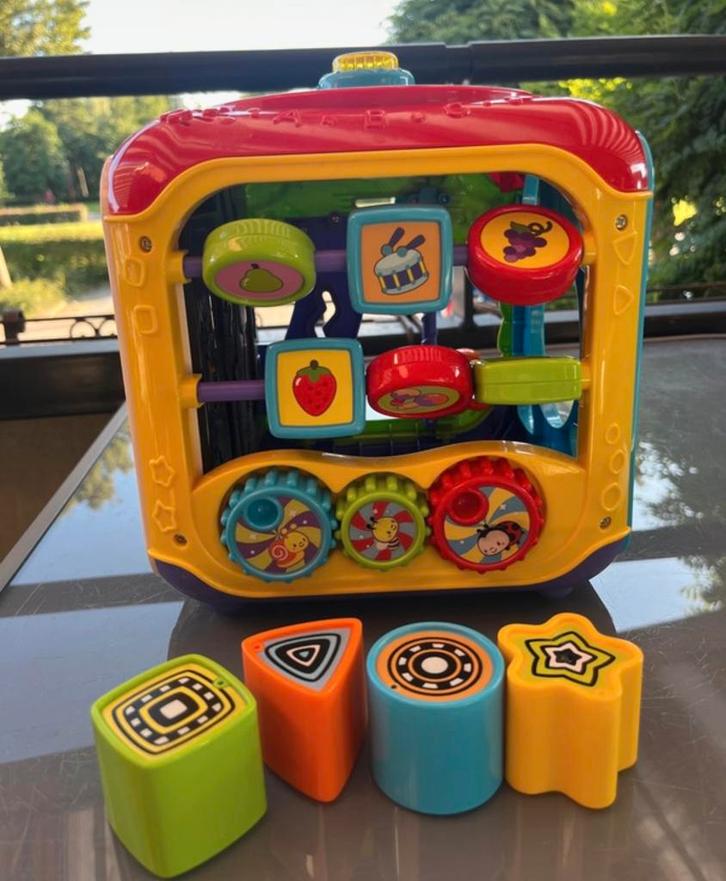 Vtech Activiteiten Kubus - Licht & Geluid - 9m+, Kinderen en Baby's, Speelgoed | Babyspeelgoed, Zo goed als nieuw, Overige typen