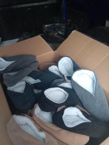 RESTPARTIJ SPAANSE SLOFFEN 200 STUKS beschikbaar voor biedingen