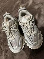 Balenciaga track taupe 38, Kleding | Dames, Schoenen, Balenciaga, Beige, Ophalen of Verzenden, Sneakers of Gympen