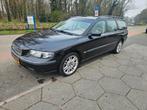 Volvo V70 2.3 T-5 250PK 2004 Zwart, Auto's, Voorwielaandrijving, 1556 kg, 1800 kg, Zwart