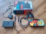 Nintendo Switch Joy‑Con plus Pokemon hoes., Ophalen of Verzenden, Zo goed als nieuw, Switch Original