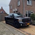 Dodge Ram 1500 BLACK EDITION 5.7L HEMI | 4x4 | Full OPTIONS, Auto's, Automaat, Zwart, 5654 cc, USB