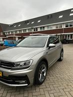 Volkswagen Tiguan 1.4 R-Line 150PK DSG/PANO/SFEERVERLICHTING, Auto's, 1800 kg, Zwart, 4 cilinders, Alcantara