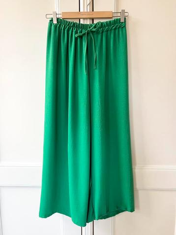 New Collection broek wijde pijp groen, One Size beschikbaar voor biedingen