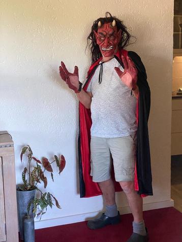 halloween kleding beschikbaar voor biedingen