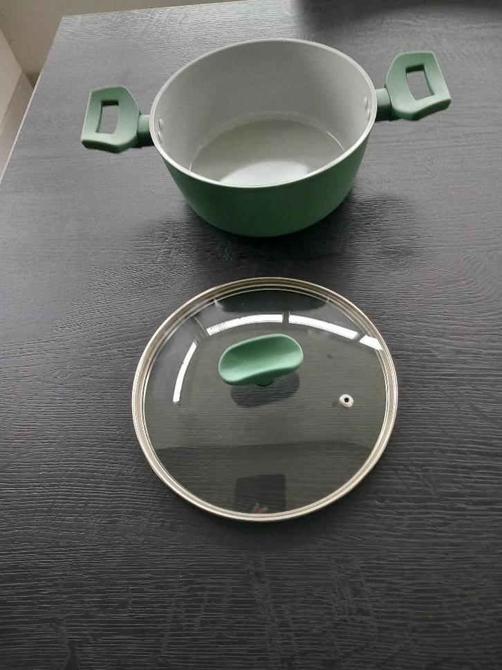 EEN NIEUWE KOOKPAN VAN DE MARSKRAMER, Huis en Inrichting, Keuken | Potten en Pannen, Nieuw, Kookpan of Snelkookpan, Overige materialen