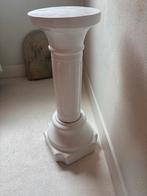 Elegante witte plantenzuil / sokkel, Ophalen, Gebruikt