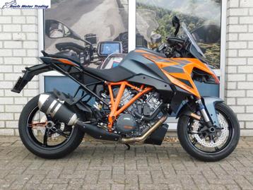 KTM 1290 SUPER DUKE GT (bj 2022) beschikbaar voor biedingen