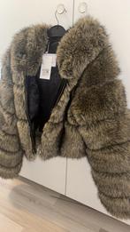 Nieuwe bontjas te koop €90. Maat M/L, Kleding | Dames, Jassen | Winter, Ophalen, Nieuw