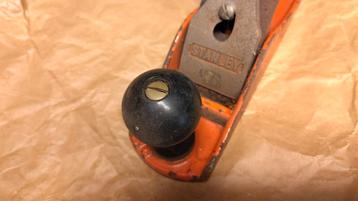 Stalen blokschaaf. beschikbaar voor biedingen