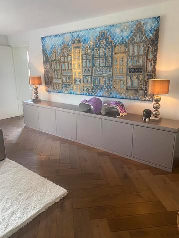 Groot dressoir met 6 opbergvakken beschikbaar voor biedingen