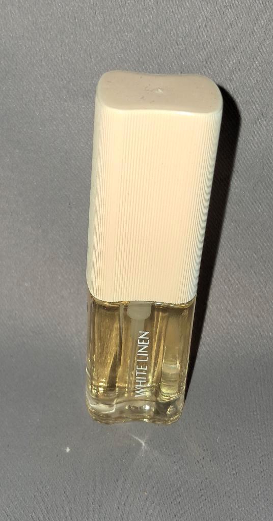 Mooie parfum mini Estee lauder white linen vapo, Verzamelen, Parfumverzamelingen, Zo goed als nieuw, Miniatuur, Gevuld, Ophalen of Verzenden