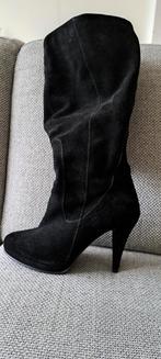 Helemaal hip!Mooie suede dameslaarzen maat 38 brede schacht, Kleding | Dames, Schoenen, Ophalen, Hoge laarzen, Zwart, Zo goed als nieuw