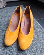 Gele Noyen Pumps Maat 40 nieuw, Pumps, Geel, Nieuw, Ophalen of Verzenden