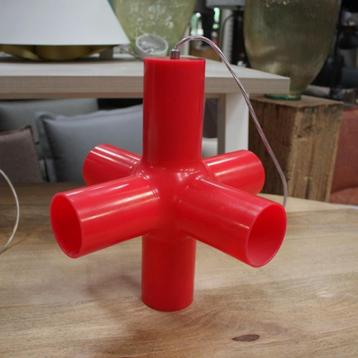 Hippe design hanglamp Crosslight rood kunststof beschikbaar voor biedingen