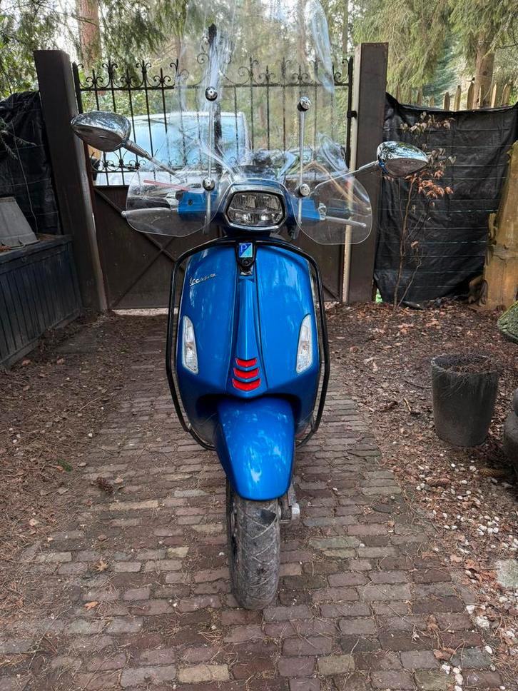 Vespa spint S - bouwjaar 2022, Fietsen en Brommers, Scooters | Vespa, Zo goed als nieuw, Benzine, Ophalen
