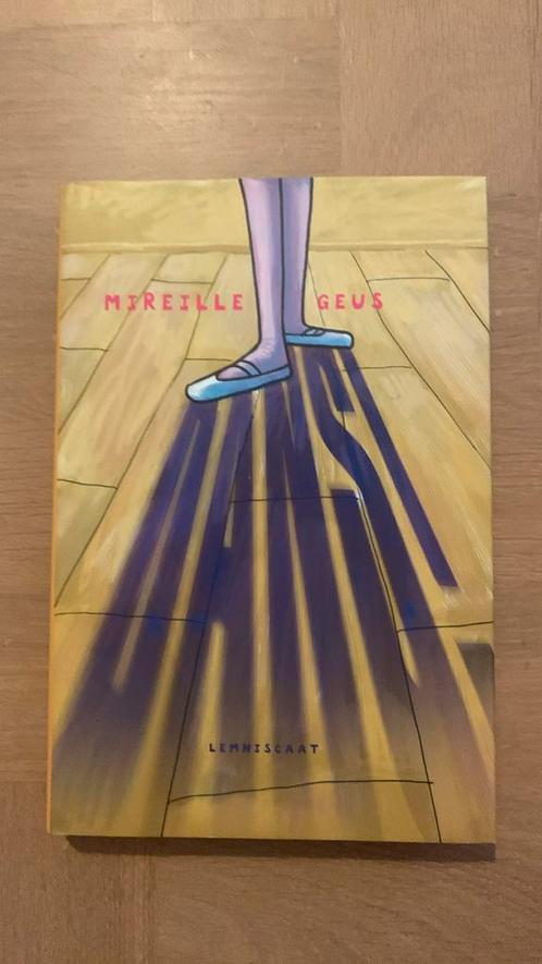Mireille Geus - Dans!, Boeken, Kinderboeken | Jeugd | 10 tot 12 jaar, Zo goed als nieuw, Ophalen of Verzenden