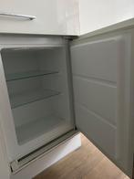 Moderne witte hoogglans hoekkeuken met Zanussi GEDEMONTEERD, Huis en Inrichting, Keuken | Complete keukens, Wit, Hoekkeuken, Ophalen of Verzenden