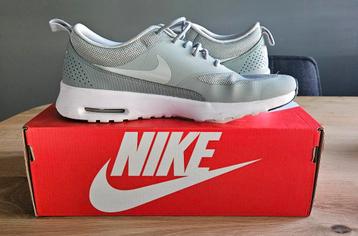 Mintgroene lage Nike sneakers maat 42 beschikbaar voor biedingen